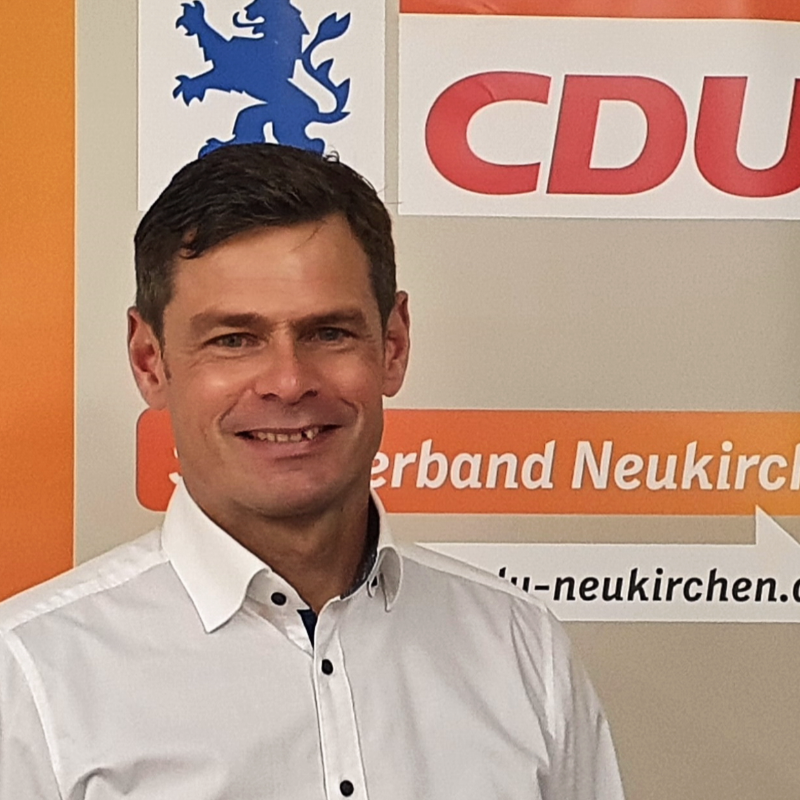 Dr. Lars Eisenhut